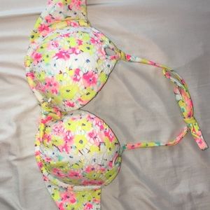 (SOLD to Kacey Kreiser) Push-up bikini top